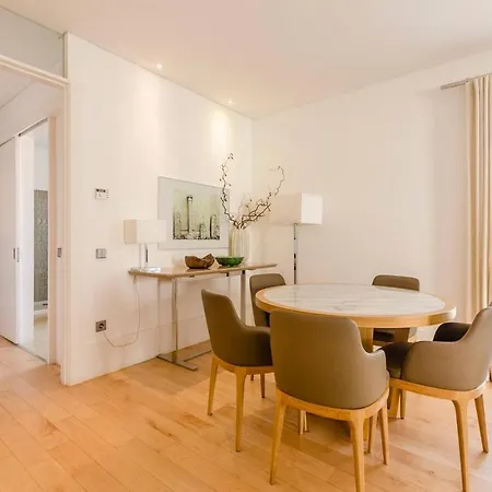 Spacious In Alfama With A Great View Apartament Lizbona