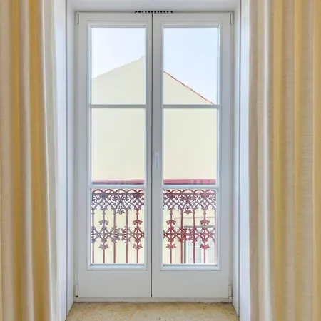 Spacious In Alfama With A Great View Apartament *