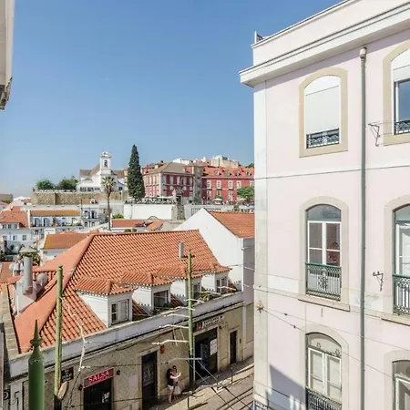 Апартаменты Spacious In Alfama With A Great View