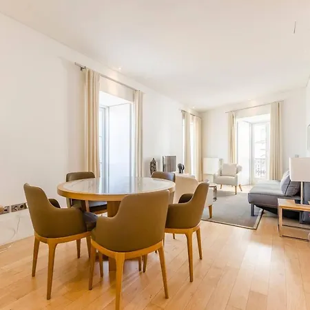 Апартаменты Spacious In Alfama With A Great View *