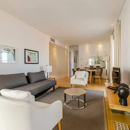 Апартаменты Spacious In Alfama With A Great View *