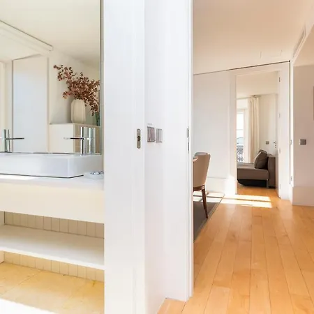 Апартаменты Spacious In Alfama With A Great View